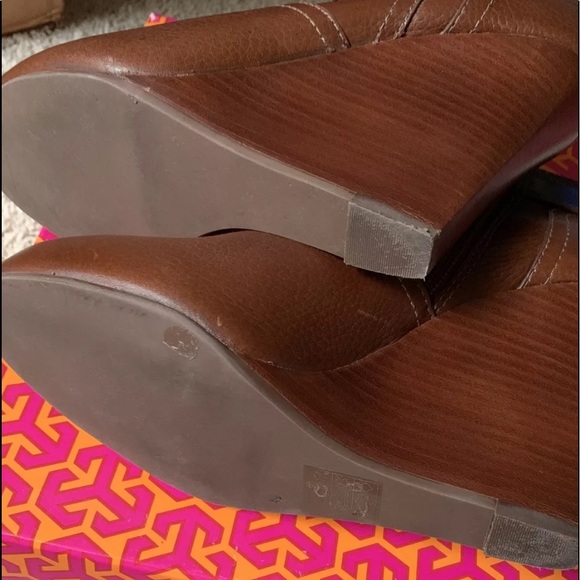TORY BURCH ELINA WEDGE LEATHER BOOTIES SIZE 8 NEW WITH BOX AND DUST BAG - Picture 10 of 10